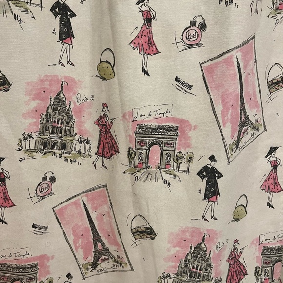 "Emily of Paris " 4 curtain panels - Picture 6 of 11